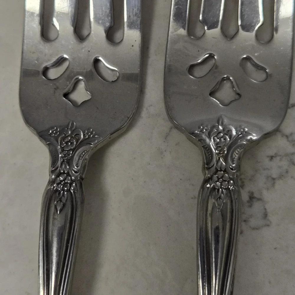 Oneida Michelangelo Heirloom Stainless Steel Flatware Mixed Lot of 13 Pieces VGC